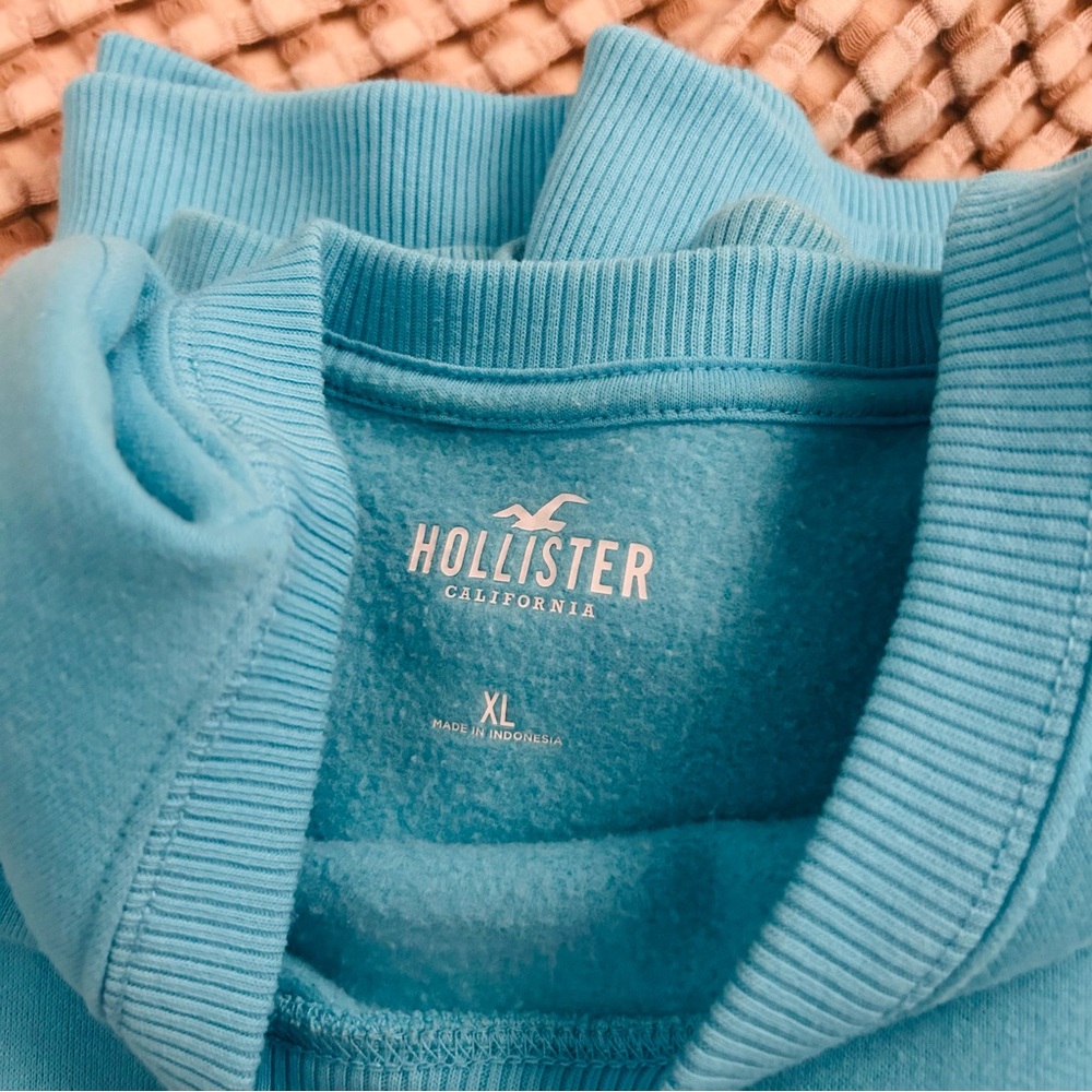 Turquoise Hollister Crew Neck Pullover Women’s XL Spring Pullover Oversized Tops - Picture 6 of 6